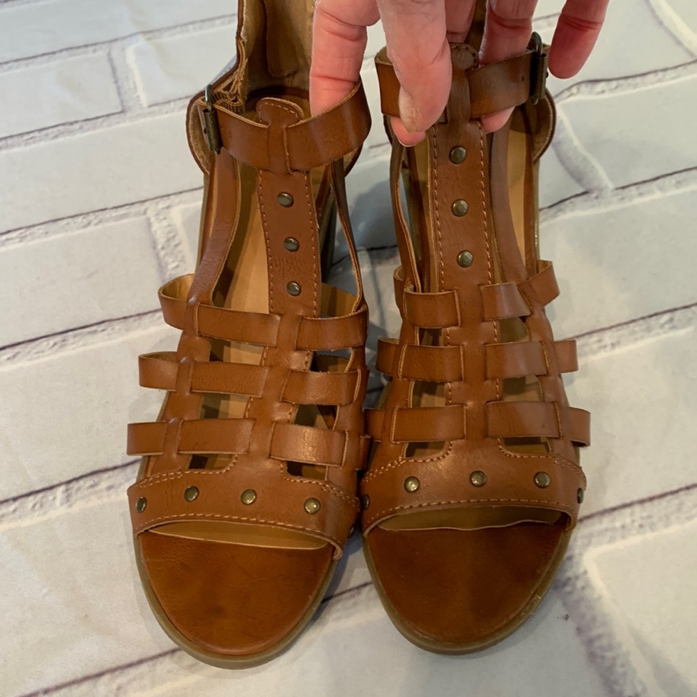 Maurices sandals